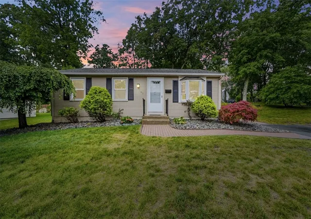 2nd image of 162 Princeton Ave, Coventry, RI 02816 | MLS# 1417149