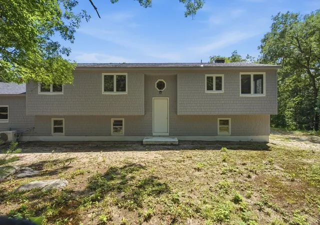 3rd image of 189 Woody Hill Rd, Hope Valley, RI 02832 | MLS# 1417469