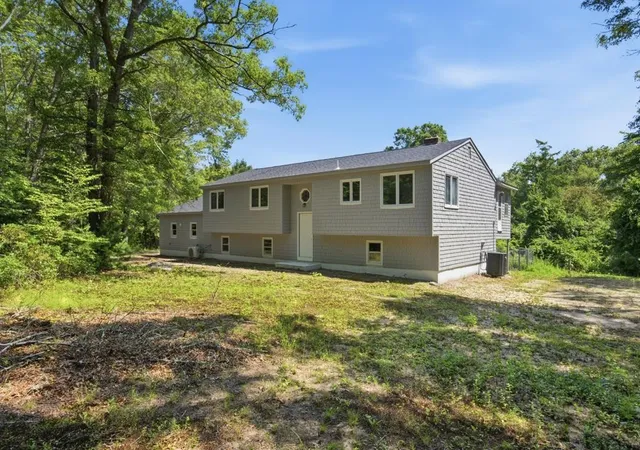 5th image of 189 Woody Hill Rd, Hope Valley, RI 02832 | MLS# 1417469