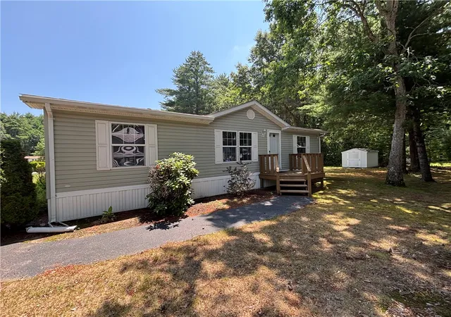 Homes for sale in Coventry, RI | 1 Darius Ln, Coventry, RI 02816 | MLS# 1417286