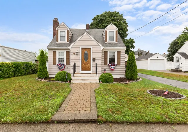 1st image of 165 Second St, Pawtucket, RI 02861 | MLS# 1417174