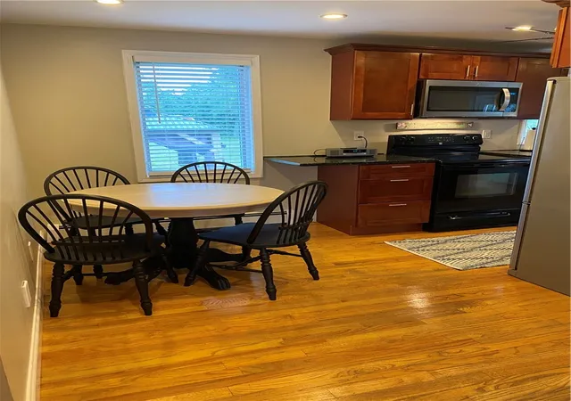 Photo 4 of Single family home for sale at 336 Shore Acres Ave, North Kingstown, RI 02852 | MLS# 1417492 | Listing updated on 2026-08-24