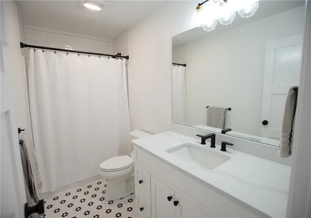 2nd image of 0 Revolution Wy, Portsmouth, RI 02871 | MLS# 1417522