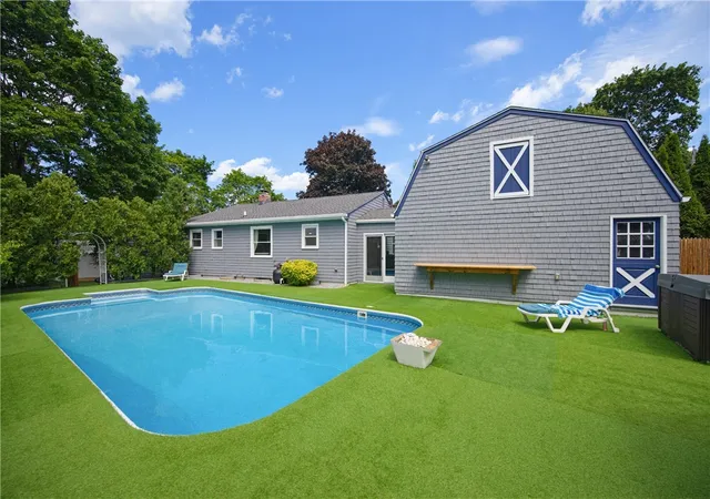 Photo 3 of Single family home for sale at 178 Halsey Rd, Woonsocket, RI 02895 | MLS# 1417531 | Listing updated on 2026-07-23