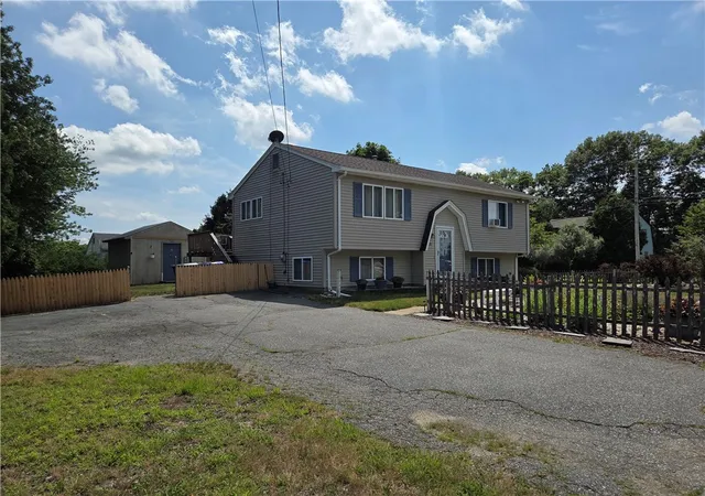 Homes for sale in West Warwick, RI | 28 Longbow Dr, West Warwick, RI 02893 | MLS# 1417548