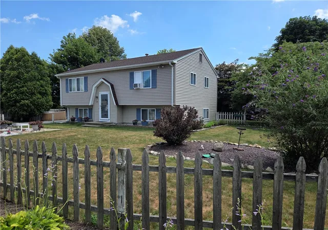Homes for sale in West Warwick, RI | 28 Longbow Dr, West Warwick, RI 02893 | MLS# 1417548