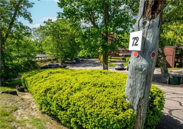 Homes for sale in Warwick, RI | 72 W Shore Rd #202, Warwick, RI 02889 | MLS# 1417553