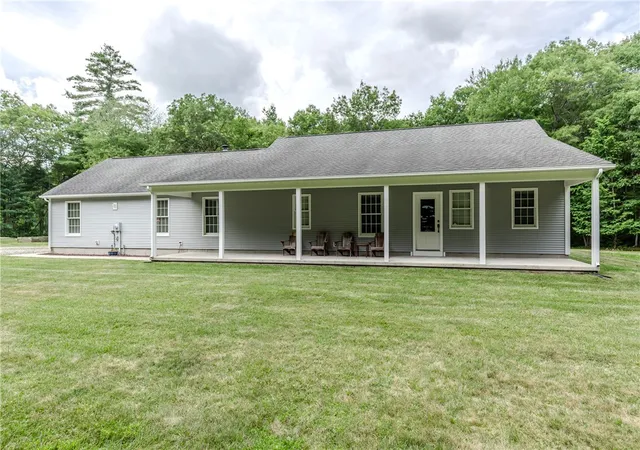 Homes for sale in Glocester, RI | 167 Cranberry Ridge Rd, Glocester, RI 02857 | MLS# 1417559