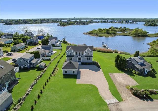 4th image of 84 Carver Ln, Narragansett, RI 02882 | MLS# 1417585