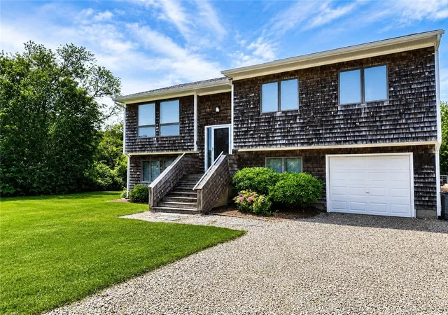 3rd image of 42 Jamestown Blvd, Narragansett, RI 02882 | MLS# 1417587