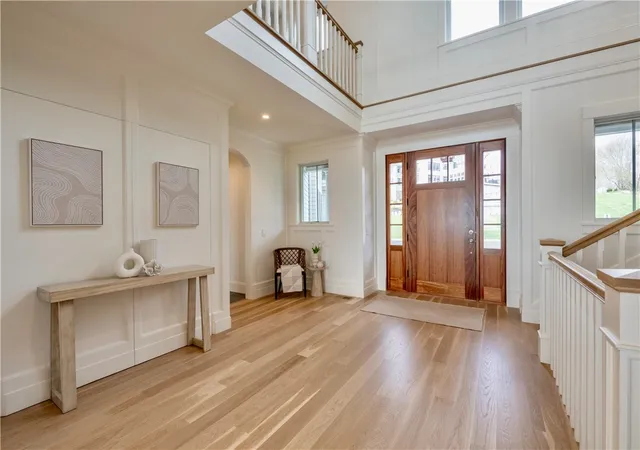 5th image of 19 Searidge Dr, Saunderstown, RI 02874 | MLS# 1417626