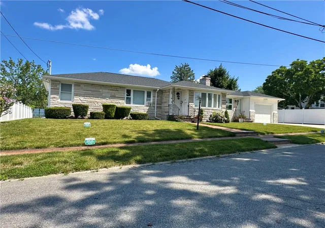 Photo 3 of Single family home for sale at 99 Lookout Ave, Cranston, RI 02920 | MLS# 1417628 | Listing updated on 2026-08-04