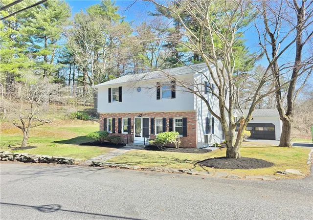 Photo 1 of Single family home for sale at 8 Wolf Hl Rd, Smithfield, RI 02917 | MLS# 1417643 | Listing updated on 2026-08-04