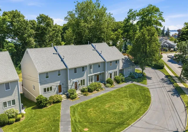 2nd image of 878 Bullocks Point Ave, East Providence, RI 02915 | MLS# 1417421