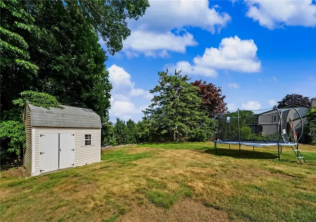 Homes for sale in Lincoln, RI | 29 Colonial Dr, Lincoln, RI 02865 | MLS# 1417504