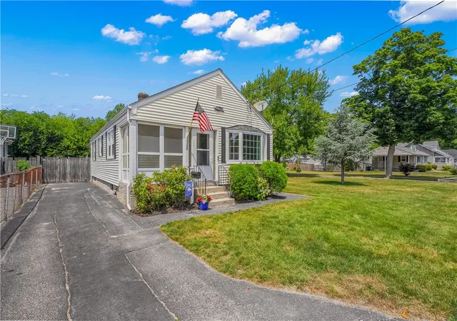 1st image of 1201 Narragansett Pkwy, Warwick, RI 02888 | MLS# 1417167