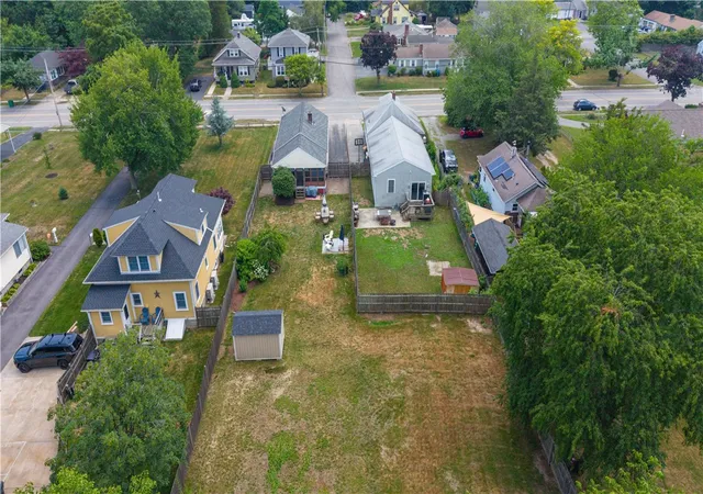 2nd image of 1201 Narragansett Pkwy, Warwick, RI 02888 | MLS# 1417167