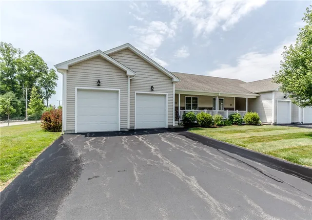 Homes for sale in Smithfield, RI | 11 Morgan Ln #A, Smithfield, RI 02917 | MLS# 1417481