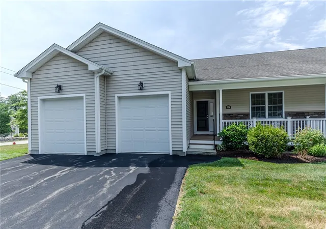 Homes for sale in Smithfield, RI | 11 Morgan Ln #A, Smithfield, RI 02917 | MLS# 1417481