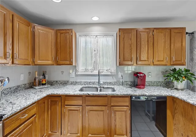Photo 5 of Sale Pending at 20 Tamarac Dr #20B, Greenville, RI 02828 | MLS# 1416309 | Listing updated on 2026-08-21
