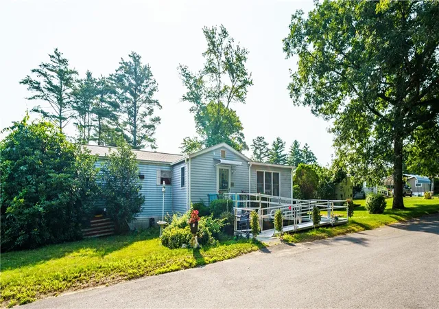 4th image of 465 Gardiner Rd, Richmond, RI 02892 | MLS# 1415258