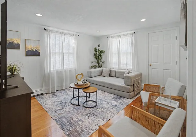 1st image of 137 Kingstown Rd, Narragansett, RI 02882 | MLS# 1417733
