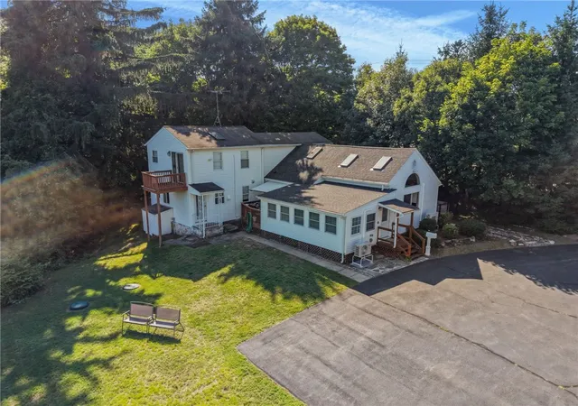 1st image of 1304 New London Ave, Cranston, RI 02920 | MLS# 1417465