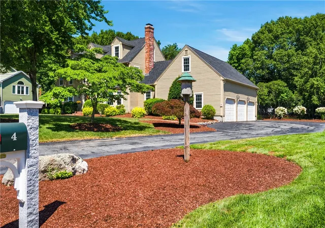 50th image of 4 Fieldside Dr, Cumberland, RI 02864 | MLS# 1417684