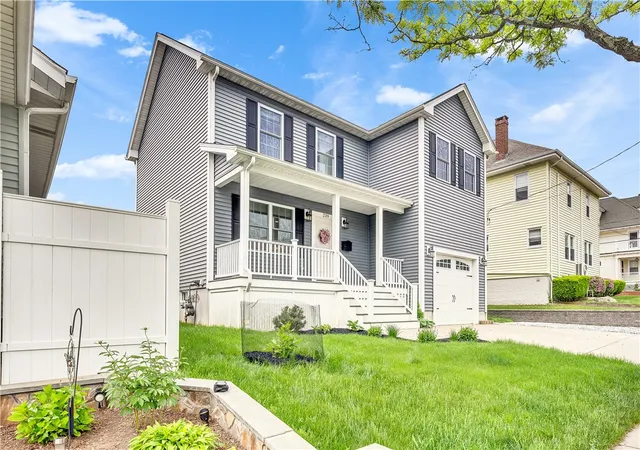 Homes for sale in East Providence, RI | 239 Mauran Ave, East Providence, RI 02914 | MLS# 1417758