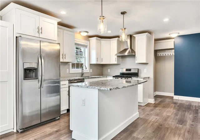 Homes for sale in East Providence, RI | 239 Mauran Ave, East Providence, RI 02914 | MLS# 1417758