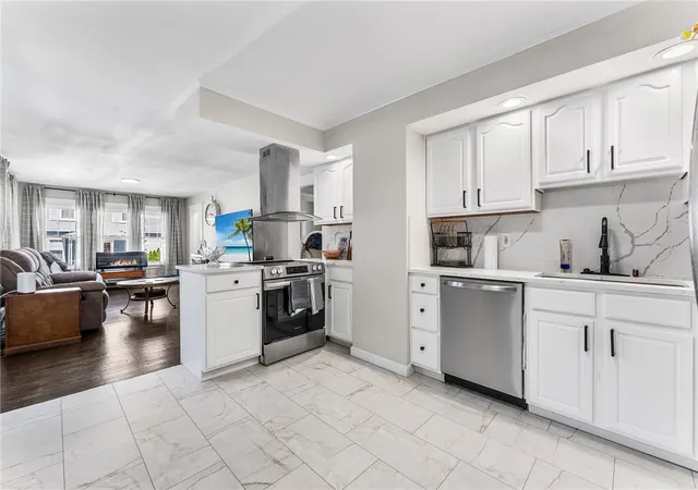 5th image of 9 Lookout Ave, North Providence, RI 02911 | MLS# 1417520