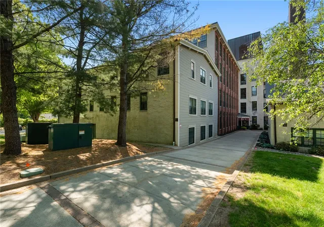 Homes for sale in Smithfield, RI | 15 Higgins St #109, Smithfield, RI 02917 | MLS# 1417801