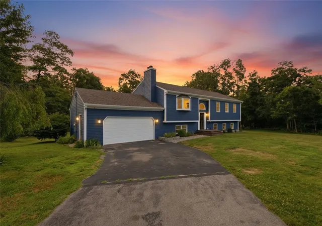 1st image of 7 Fox Ridge Dr, Richmond, RI 02898 | MLS# 1417809