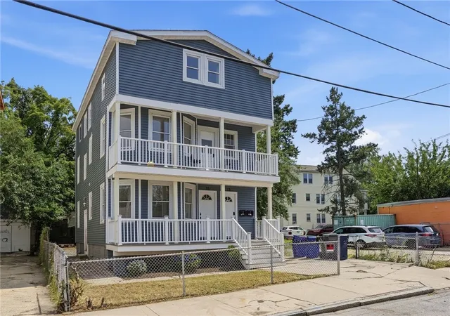 2nd image of 13 Suffolk St, Providence, RI 02908 | MLS# 1417817
