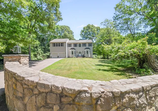 2nd image of 167 Winnapaug Rd, Westerly, RI 02891 | MLS# 1417792