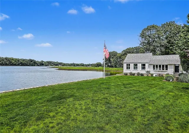 Homes for sale in Barrington, RI | 166 New Meadow Rd, Barrington, RI 02806 | MLS# 1417457