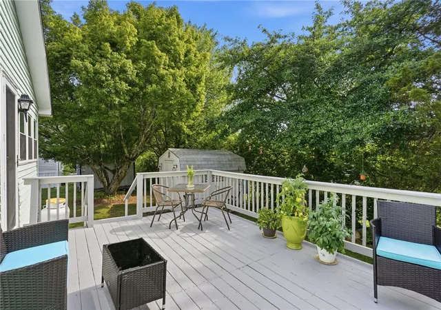 Homes for sale in Coventry, RI | 36 Cantaberry Ln, Coventry, RI 02816 | MLS# 1417538