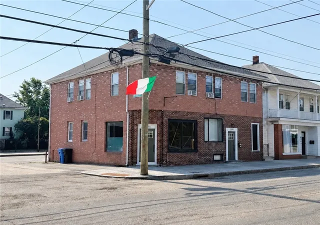 2nd image of 1640 Cranston St, Cranston, RI 02930 | MLS# 1416628