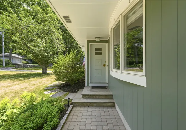 2nd image of 187 Love Ln, Warwick, RI 02886 | MLS# 1417849