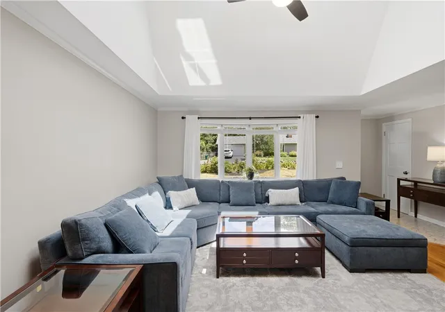 4th image of 187 Love Ln, Warwick, RI 02886 | MLS# 1417849