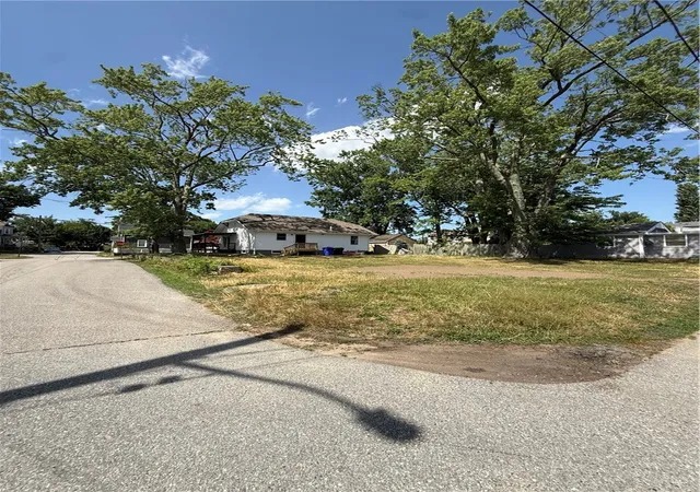 Photo 2 of Sale Pending at 63 Shore Rd, Riverside, RI 02915 | MLS# 1416973 | Listing updated on 2026-08-31