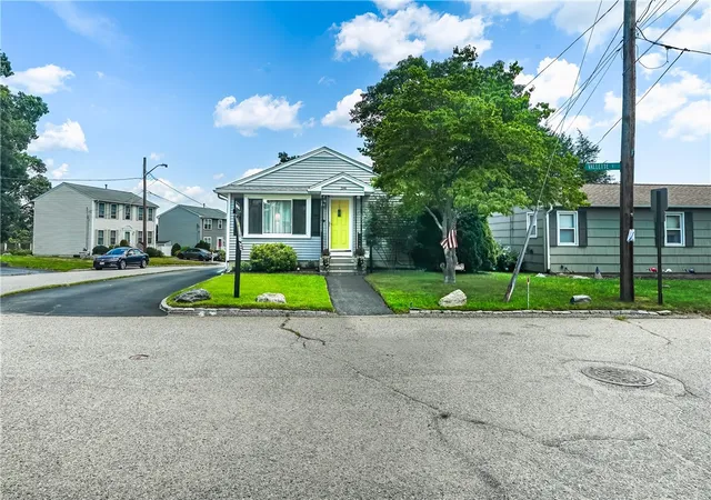 1st image of 194 Vallette St, Cranston, RI 02920 | MLS# 1417791