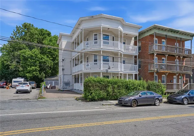 41st image of 913 Social St, Woonsocket, RI 02895 | MLS# 1417864