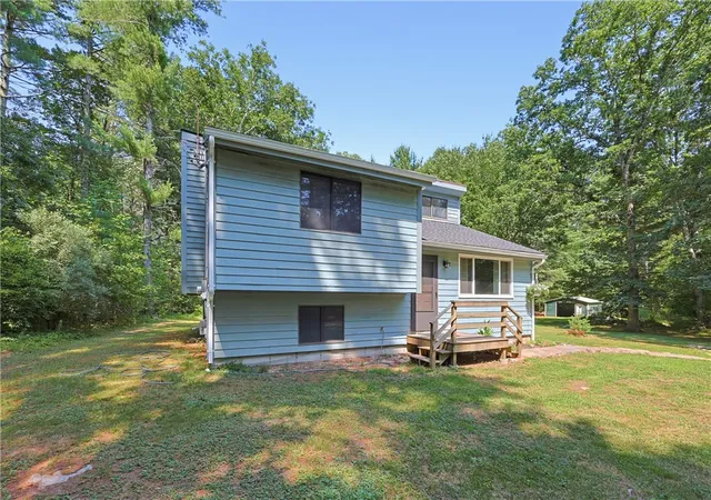 2nd image of 35 Dawn Ln, Richmond, RI 02894 | MLS# 1417452