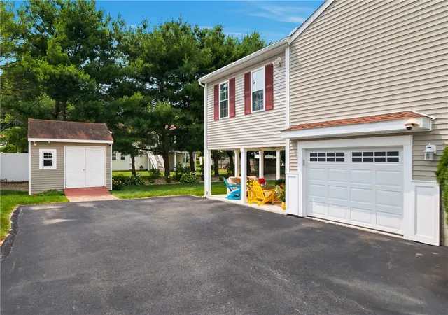 Photo 3 of Sale Pending at 77 Capwell Ave, Woonsocket, RI 02895 | MLS# 1417899 | Listing updated on 2026-08-25