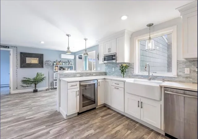2nd image of 26 Jamestown Blvd, Narragansett, RI 02882 | MLS# 1417776