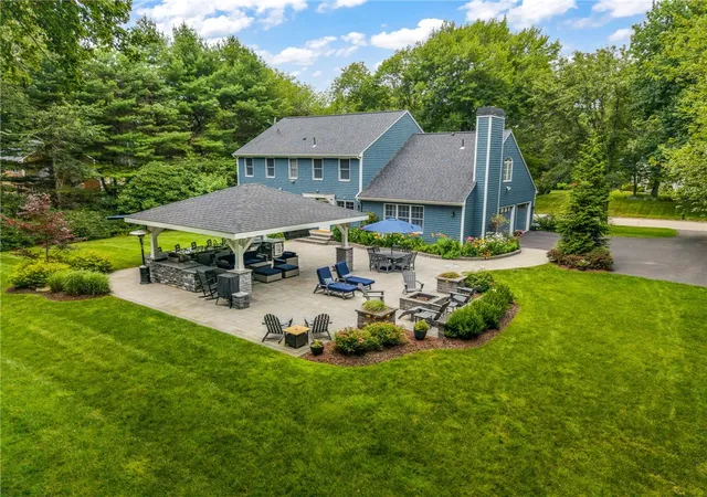 2nd image of 91 Woodridge Dr, Saunderstown, RI 02874 | MLS# 1413592