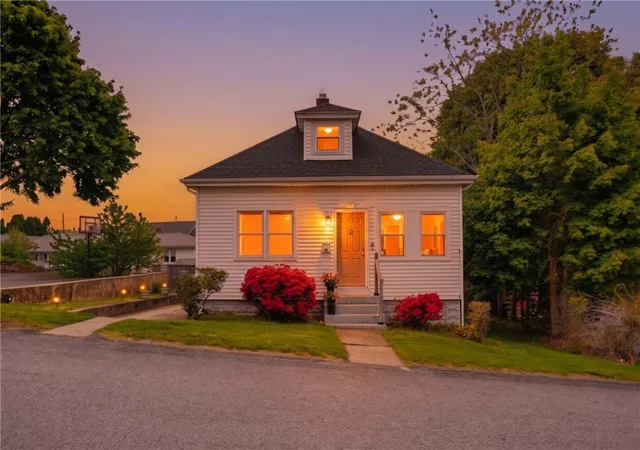 1st image of 31 Yeoman Ave, Cranston, RI 02920 | MLS# 1417907