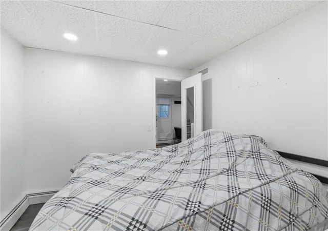 27th image of 31 Yeoman Ave, Cranston, RI 02920 | MLS# 1417907