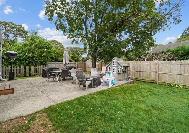 5th image of 16 Red Cedar Dr, Cranston, RI 02920 | MLS# 1417889